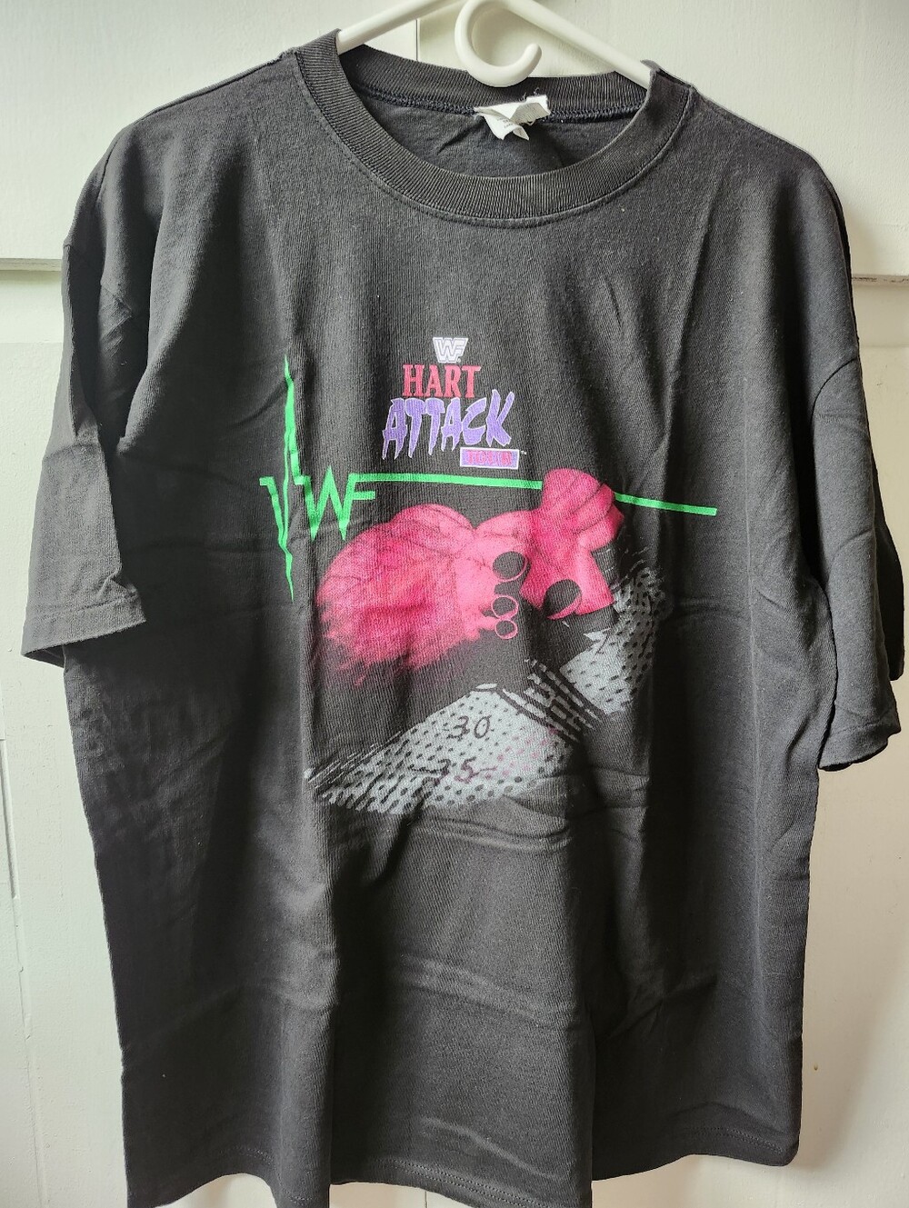 WWF Hart Attack 1994 Graphic Tee - Black with Neon Pink & Green L